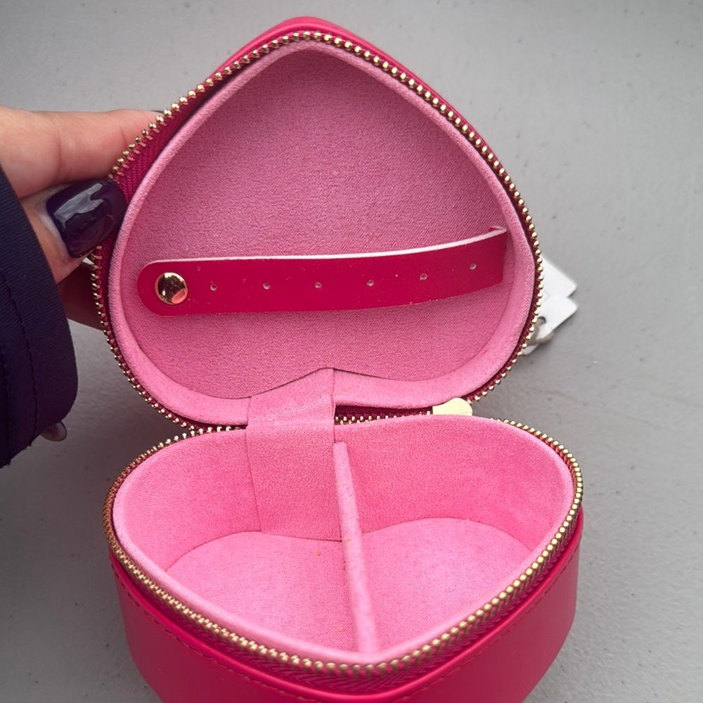 A New Day Pink Heart Cosmetic Bag - Picture 3 of 3